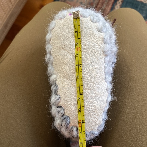 Wool shearling baby booties size 6-12 months - Picture 6 of 6